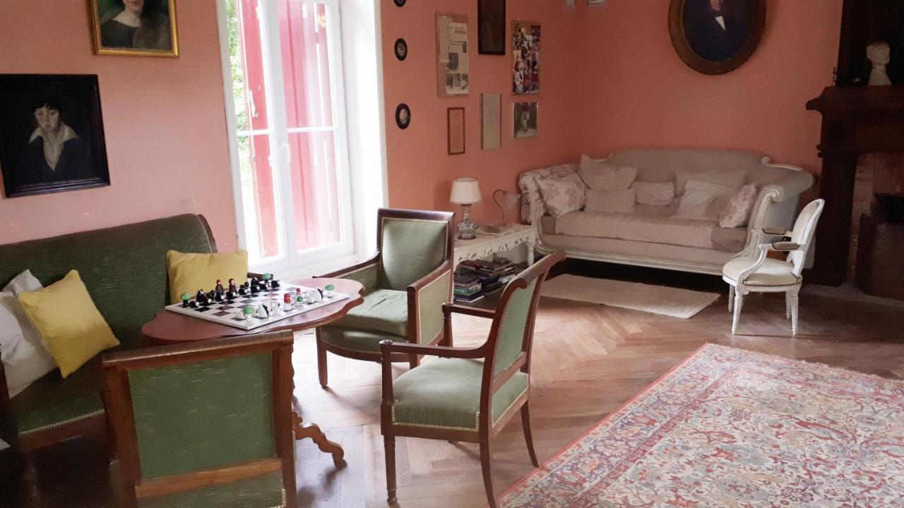 ビラック La Cure Du Maine Charles Bed & Breakfast エクステリア 写真